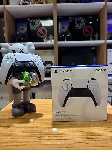 Video oyunlar və konsollar: 🎮 DualSense 5 PS5 üçün original DualSense kontrolleri ilə oyunlardan — 1