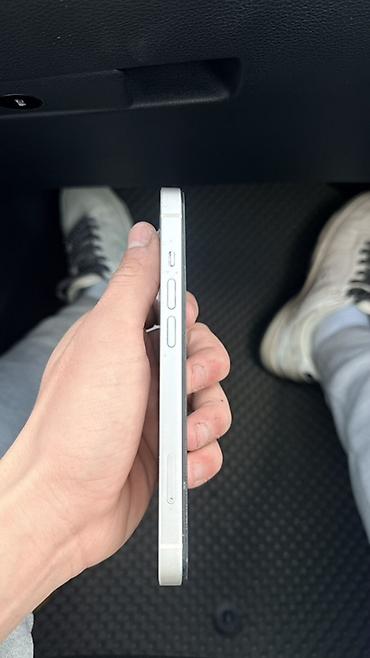6: IPhone 13, белый цвет срочно - Экран 6.1" Super Retina XDR (OLED) с — 5