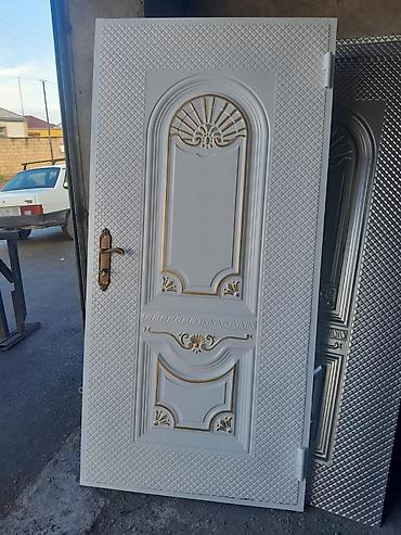 Giriş qapıları: Metal giriş qapıları – müxtəlif dizayn və ölçülərdə - Material: qalın — 9