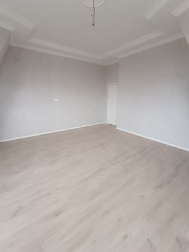 Uzunmüddətli kirayə mənzillər: Sumqayıt şəhəri Bulvar Mirvaridən qanuni 3 otaqlı mənzil boş vəziyətdə — 22