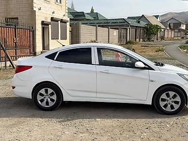 Продажа авто: Hyundai Solaris: 2013 г., 1.6 л, Бензин, Седан — 4