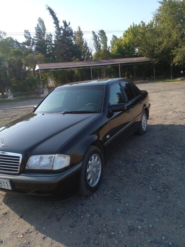 Mercedes-Benz: Mercedes-Benz A 180: 1.8 l | 1998 il Sedan