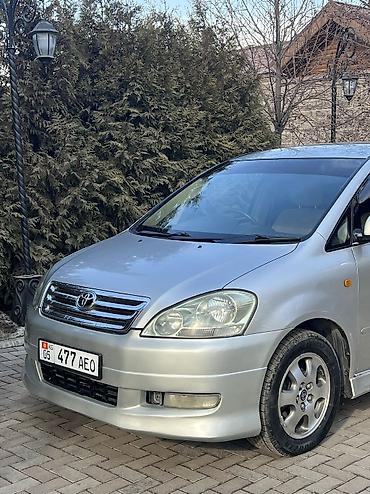 Toyota: Toyota Ipsum: 2003 г., 2.4 л, Автомат, Бензин, Минивэн — 2