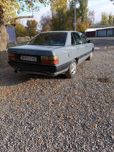 продаю мотор на бмв: Audi 100: 1986 г., 1.8 л, Механика, Бензин, Седан