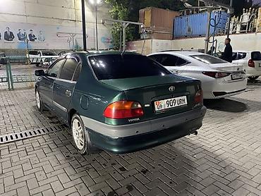 арзан машине: Toyota Avensis: 1998 г., Кол менен иштөөчү, Бензин, Седан — 6