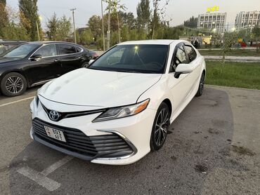 Toyota: Toyota Camry: 2019 г., 2.5 л, Вариатор, Гибрид, Седан