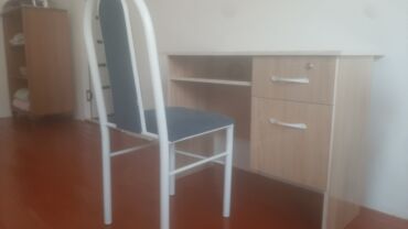 мебел на рассрочку: Парта жана отургуч комплекти, Жаңы, түсү - Күрөң