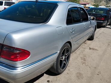 Mercedes-Benz: Mercedes-Benz E-Class: 1997 г., 3.2 л, Автомат, Бензин, Седан