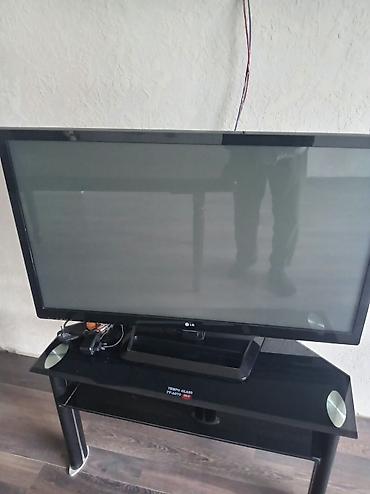 ps 3 konsolu: LG televizor + şüşə TV stendi - Brend/model: LG (ekranda və çərçivədə — 1