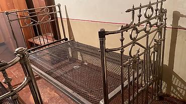 antik mebellər: Antik metal çarpayı dəsti - Material: ağır, keyfiyyətli tökmə və boru — 5