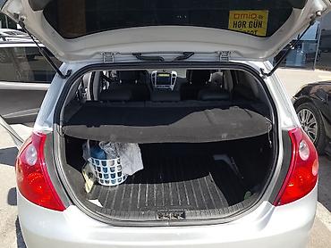 kia salony: Kia cee’d hatchback - Kuzov: 5 qapılı hatchback, gümüşü rəng - Salon — 2