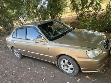 Hyundai Accent: 2005 г., 1.6 л, Кол менен иштөөчү, Бензин, Седан — 3