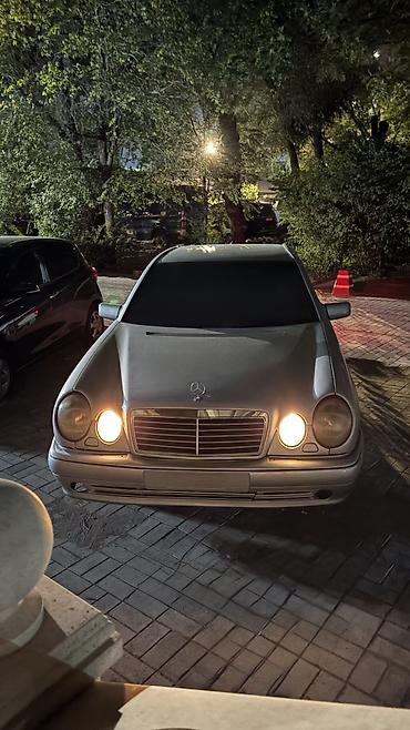 mers 210: Mercedes-Benz E-Class: 1998 г., 3.2 л, Автомат, Бензин, Седан — 5