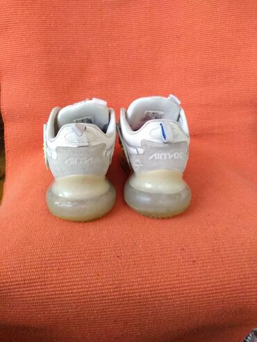 Women's Sneakers and athletic shoes: Nike, 41 — 7