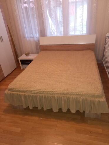 Ostali kućni dekor: Prekrivači za francuski ležaj, uniberzalni, rastegljivi
Cena 2800 din — 7
