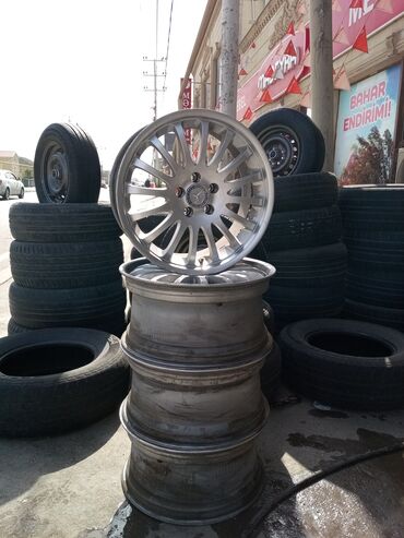təkər traktor: Disk Mercedes-Benz R 18, 5 Boltlu