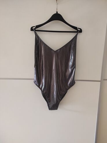 Swimsuits: Nov kupaci H&M veličina 42