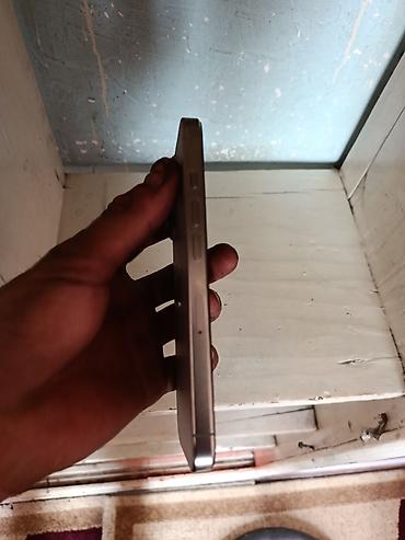 z fold: IPhone 16 Pro, 128 ГБ, цвет светло‑серый/серебристый. Характеристики — 3