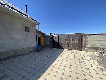 Продажа коттеджей и домов: Дом 2 ком с Участком Участок 4 сот В доме имеется все условия в — 3