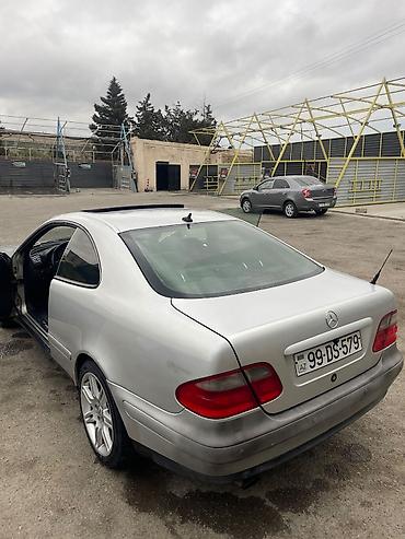 mersedes peci: Mercedes-Benz CLK 200: 2 l | 1998 il Sedan — 2