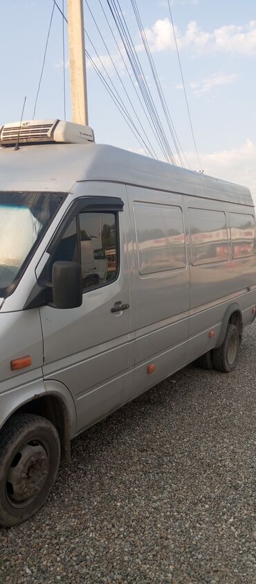 спринтир гурзовой: Mercedes-Benz Sprinter: 2005 г., 2.7 л, Механика, Дизель