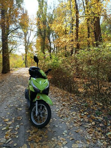 купить бу электромотоцикл: 150 куб. см, Бензин, Колдонулган