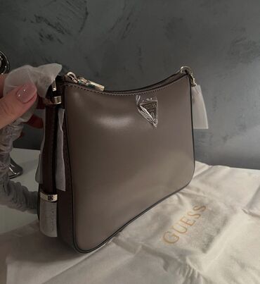 Torbe: Elegantna torbica, Guess, Materijal: Koža — 15