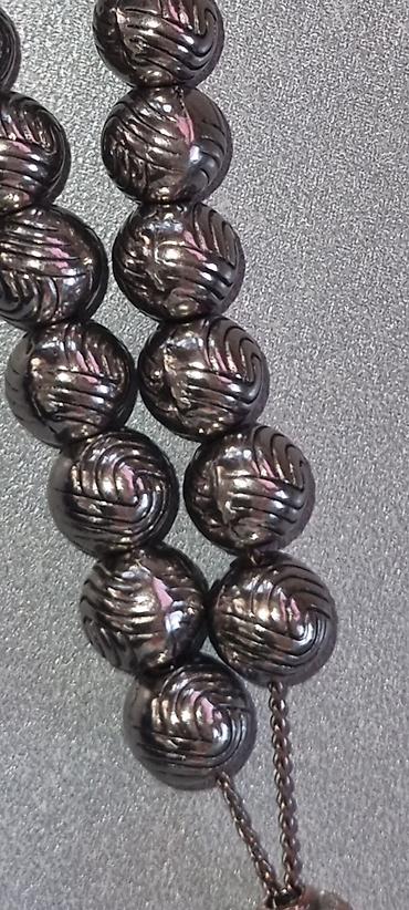 tesbeh: Metal təsbeh – kərbəladan gəlmədi. ipnən deyil dəmirdən yiğilib. yəni — 5