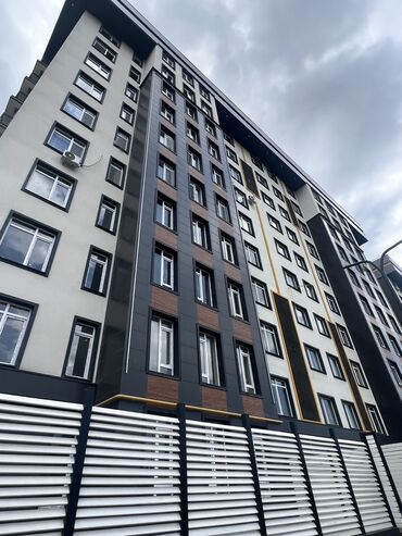 купить квартиру в рассрочку без первоначального взноса: 2 бөлмө, 60 кв. м, Элитка, 13 кабат, ПСО (өзү оңдоп түзөтүп бүтүү үчүн)