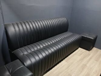 ночь охрана: Кафе үчүн үстөл жана отургуч, Өзү алып кетүү