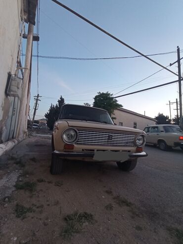 nolyeddi maşını: VAZ (LADA) 2101: 1.6 l | 1978 il 50000 km Sedan