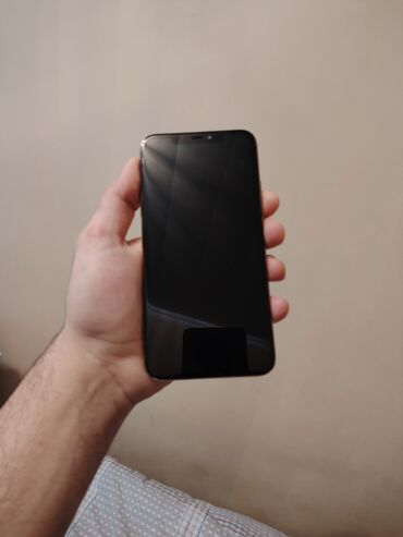 Apple iPhone: IPhone 11 Pro Max, 256 GB, Matte Gold, Face ID — 2