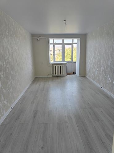 4 комнаты: 2 комнаты, 47 м², 104 серия, 4 этаж, Свежий ремонт — 5