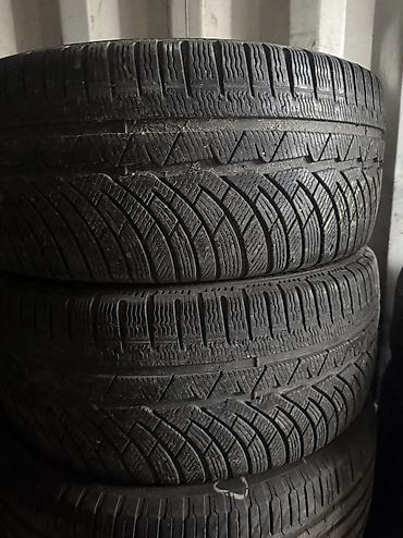 124 2 2: Шины 255 / 40 / R 19, Всесезонная, Б/у, Пара, Легковые, Франция, Michelin — 1