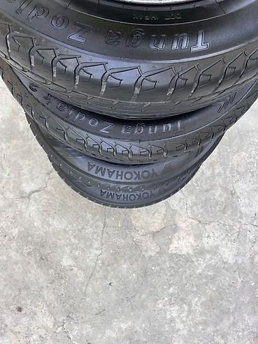 мониторы на подголовник: Комплект автоаксессуаров: 1) Шины зимние Yokohama iceGUARD iG60 - — 5