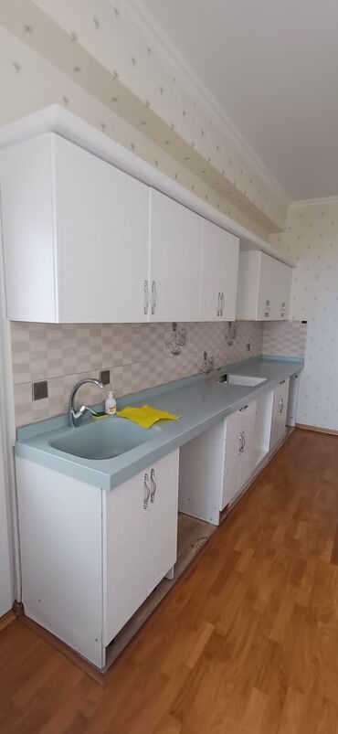 куплю мебель бу баку: Metbex mebeli. 480azn. Ölcü 3.90sm. yaxsi veziyyetde. üzerinde moyka