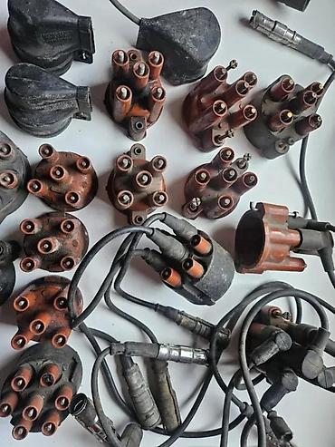 Car Engine Parts: RAZVODNA KAPA MERCEDES 124 190 POLOVNA | razvodna kapa mercedes 124 — 3