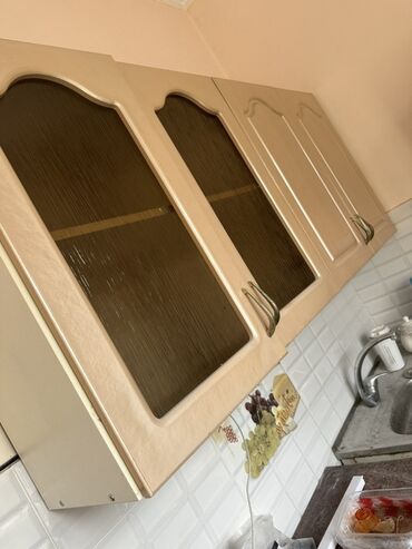 ящик из фанеры: Кухонный гарнитур, цвет - Бежевый at lalafo.kg ящик из фанеры: Кухонный гарнитур, цвет - Бежевый