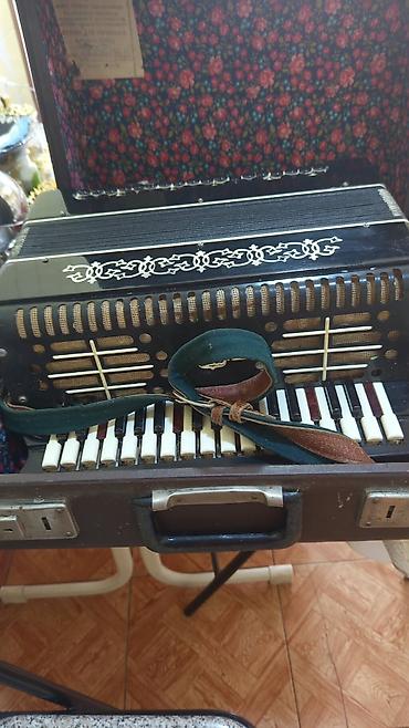 akkordeon: Akustik Akkordeon, İşlənmiş, Ünvandan götürmə — 4