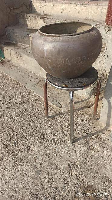 Məhsul: Böyük metal qazanın (mis/alay tipli) qapaxsız qab 20 litir
