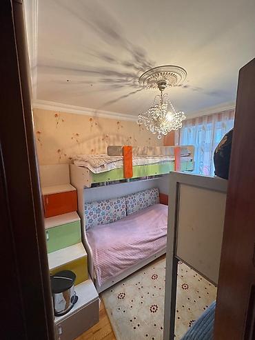 berde kiraye: 3 otaqlı mənzil – geniş zal, ayrıca mətbəx və uşaq otağı - Zal: taxta — 4