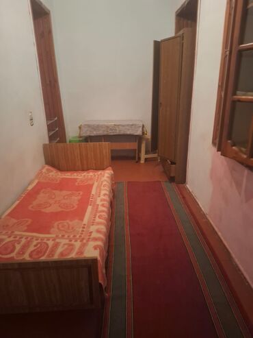 Polo köynəklər: Otaqların uzunmüddətli kirayəsi