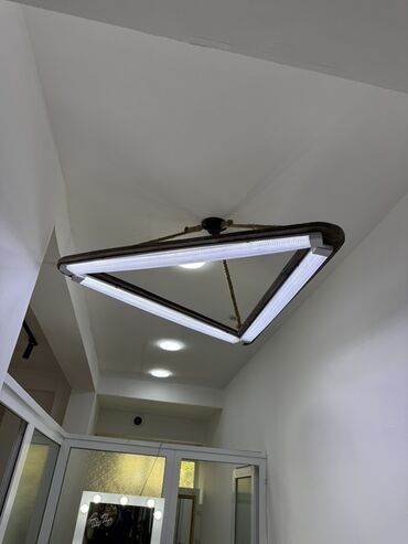 Bitkilər üçün dibçəklər: Led Çılçıraq, 3 lampa, Taxta