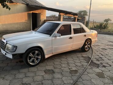 210 кузов мерс: Mercedes-Benz W124: 1990 г., 2 л, Механика, Газ, Седан