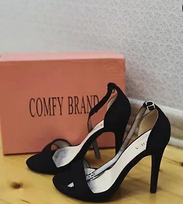 qara ayaqqabı: Qadın yüksək dabanlı ayaqqabı – Comfy Brand 1defe toya geyilib yeni — 1