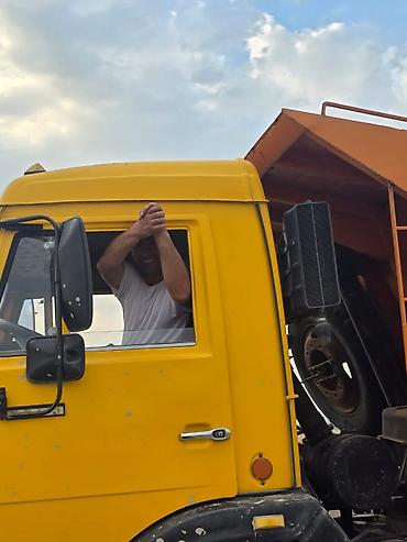 камаз 350000: Самосвал KAMAZ 6x4 - Марка/модель: KAMAZ (желтая кабина, оранженный — 2
