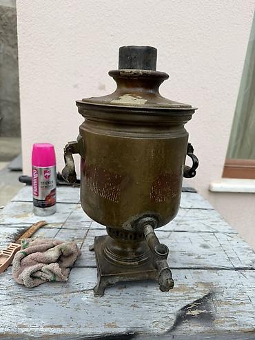 qədim pullar: Antik pirinç samovar gövdəsi – oyma rusca yazılar və medalyon-relief — 8