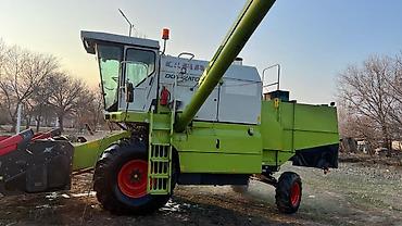 Зерноуборочные комбайны: 2014 жылы
Клаас Доминатор 130
2 жатка — 9