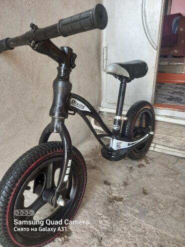 велосипед корейский: İşlənmiş Veloqaçış Uşaq velosipedi 12", sürətlərin sayı: 16