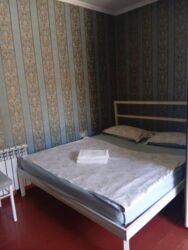 хостелы бишкек: 1 бөлмө, Душ кабинасы, Жаздык, жууркан-төшөк каптары, Кондиционер